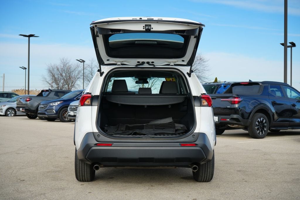 2024 TOYOTA RAV4 - Image 10