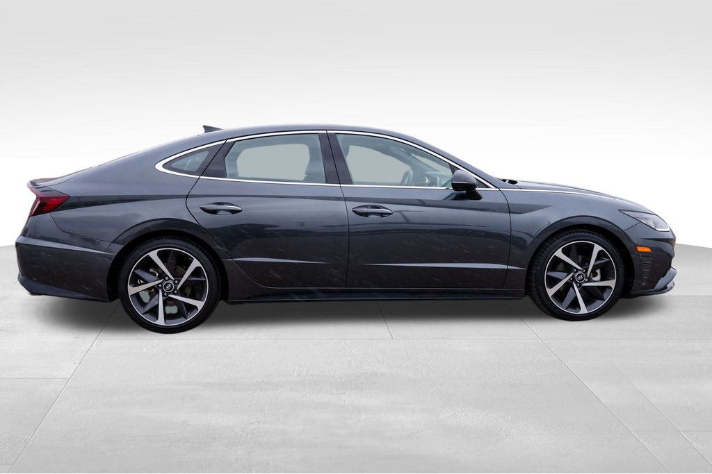 2022 HYUNDAI SONATA - Image 8