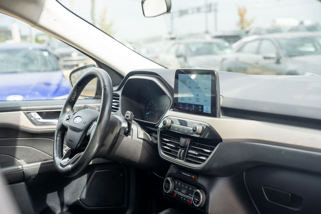 2021 FORD ESCAPE - Image 11