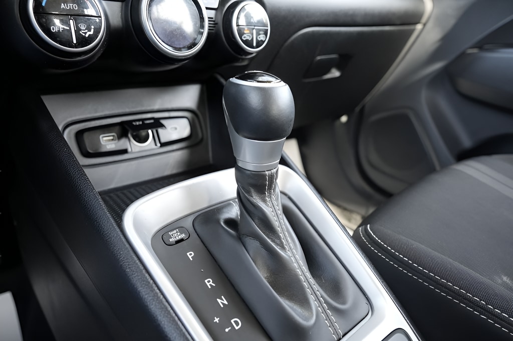 2023 Hyundai Venue SEL - Photo 28