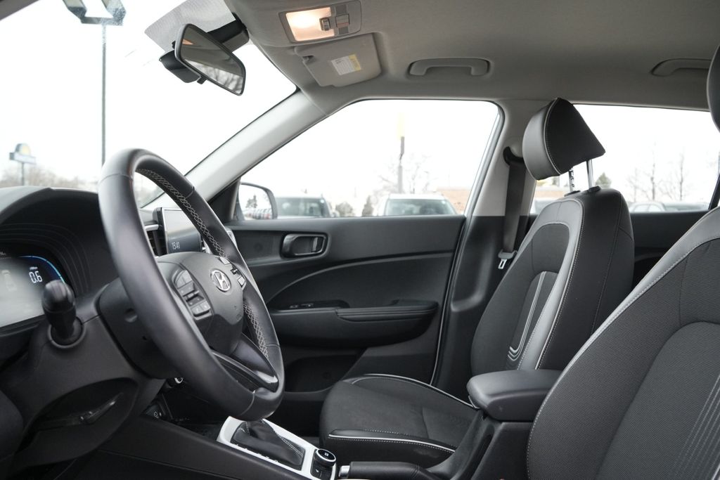 2023 HYUNDAI VENUE - Image 20