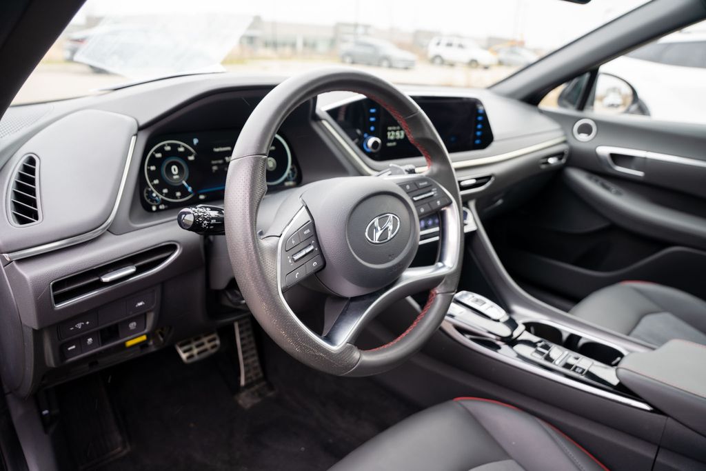 2022 HYUNDAI SONATA - Image 18