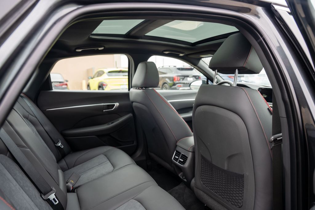 2022 HYUNDAI SONATA - Image 13