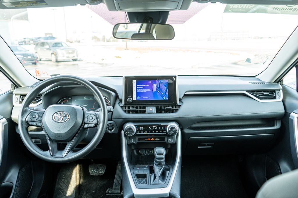 2023 TOYOTA RAV4 - Image 15