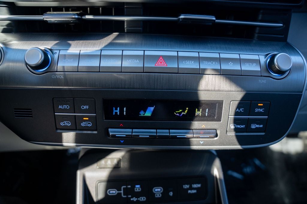 2025 HYUNDAI KONA - Image 26