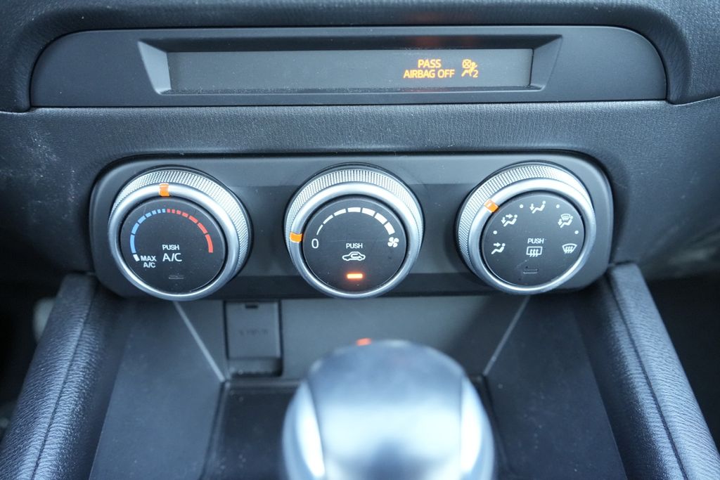 2025 MAZDA CX-5 - Image 31