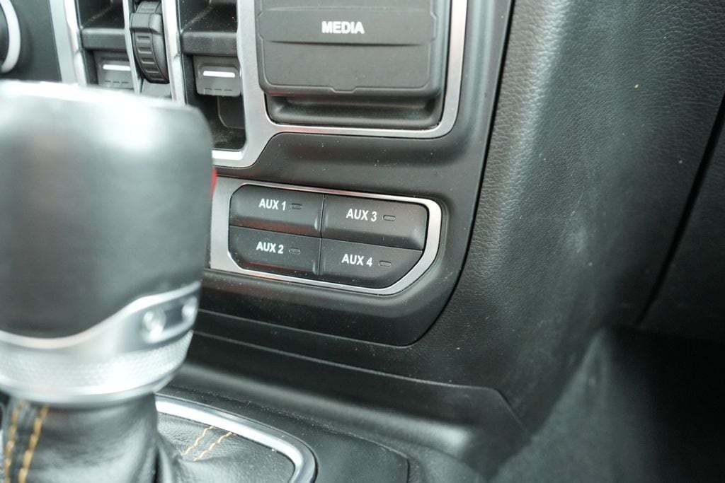 2023 JEEP WRANGLER - Image 31