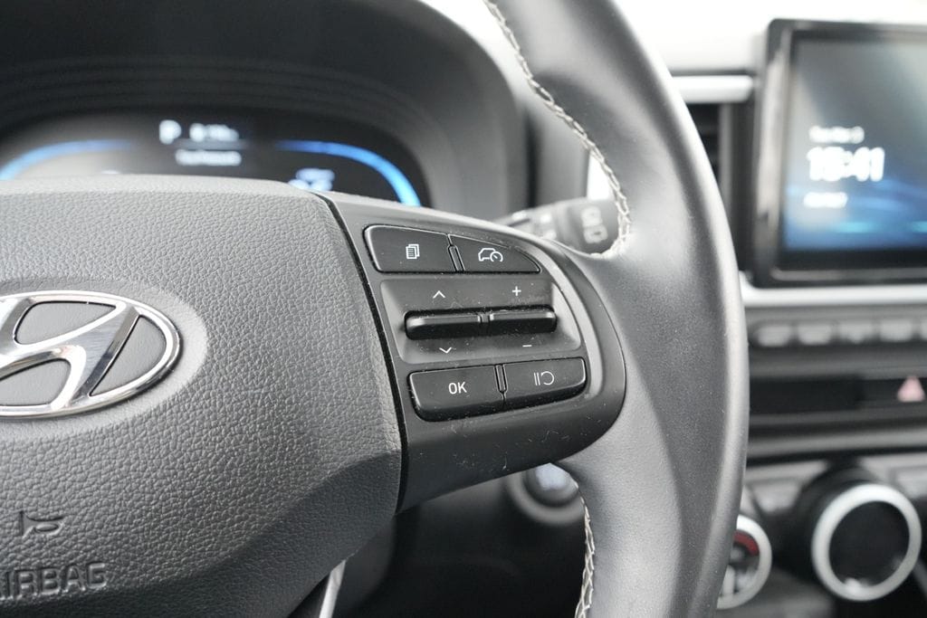 2023 HYUNDAI VENUE - Image 23