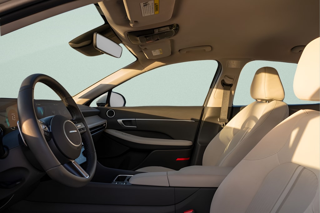 2025 Hyundai Sonata Hybrid SEL - Photo 23
