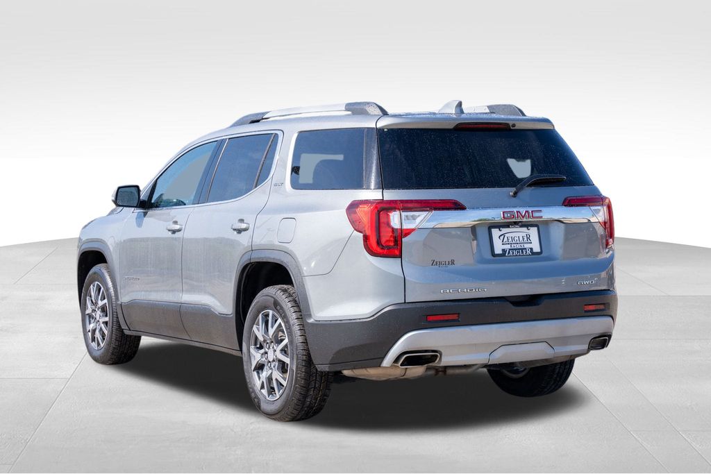 2023 GMC ACADIA - Image 5