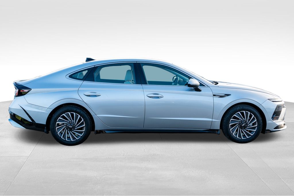 2025 HYUNDAI SONATA - Image 8