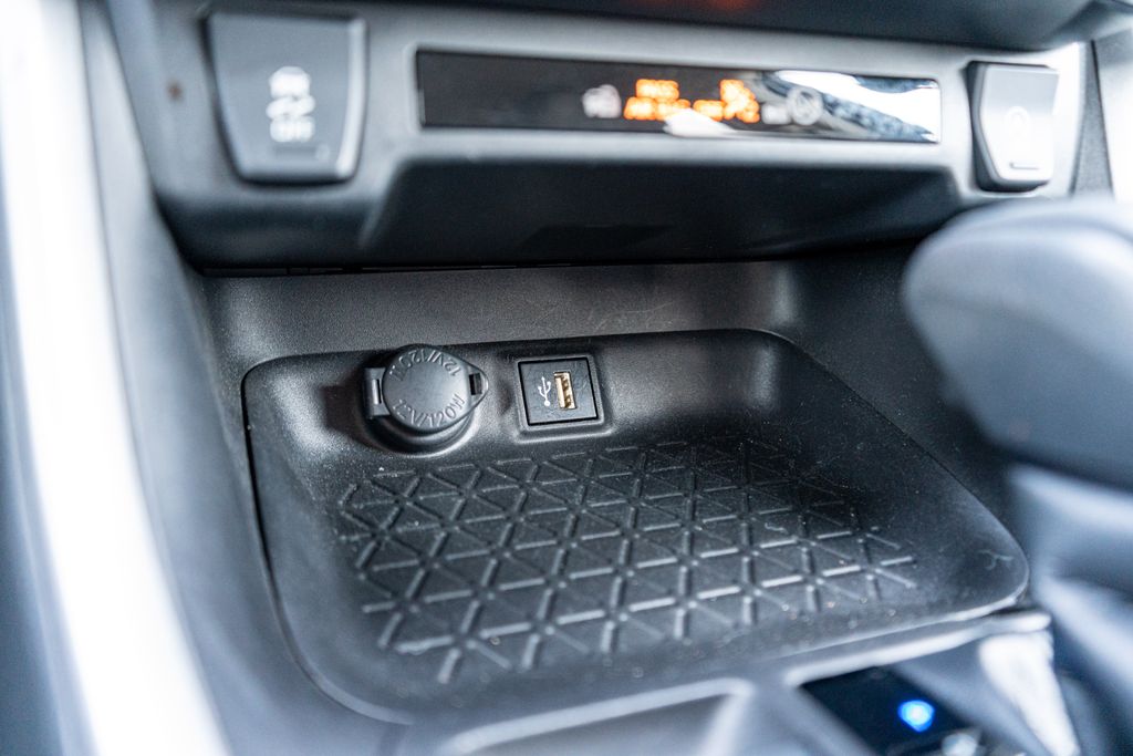 2023 TOYOTA RAV4 - Image 30