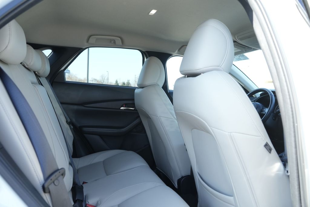 2023 MAZDA CX-30 - Image 15