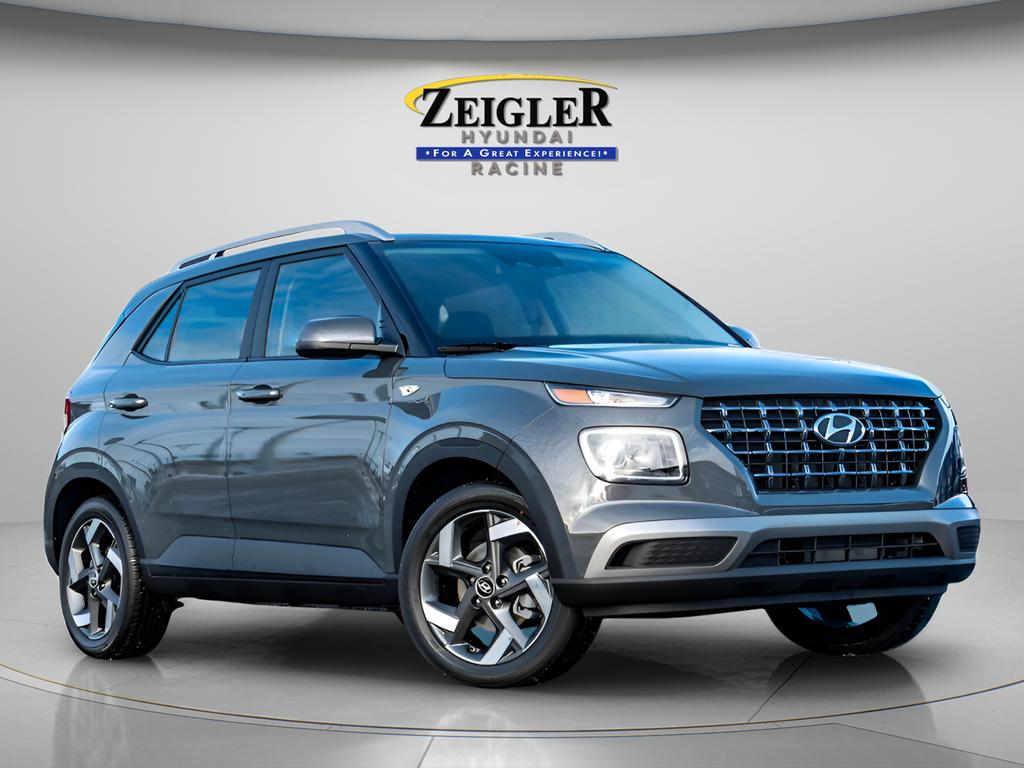 2026 Hyundai Venue SEL w/ 2-Tone Roof IVT's photo