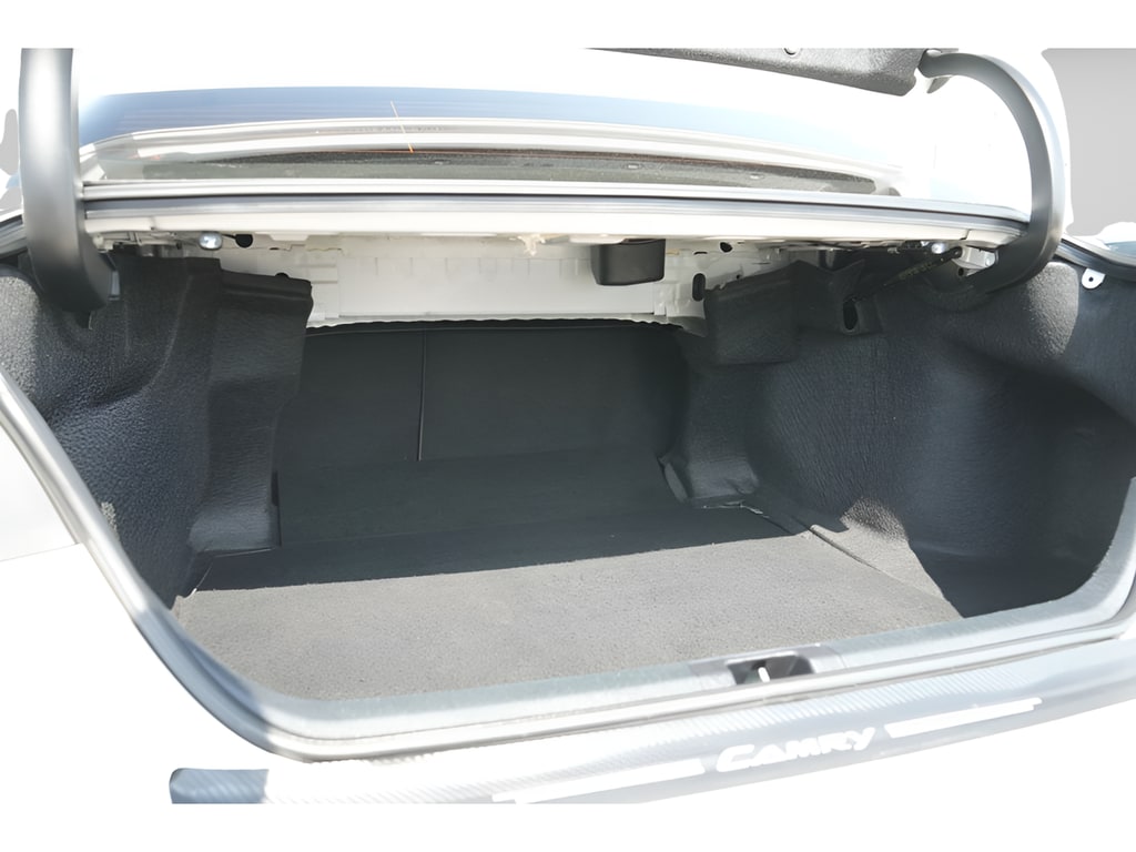 2023 Toyota Camry SE - Photo 12