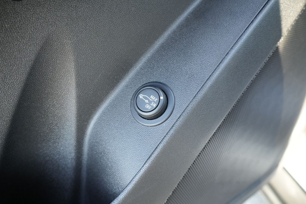 2024 CHEVROLET EQUINOX - Image 24