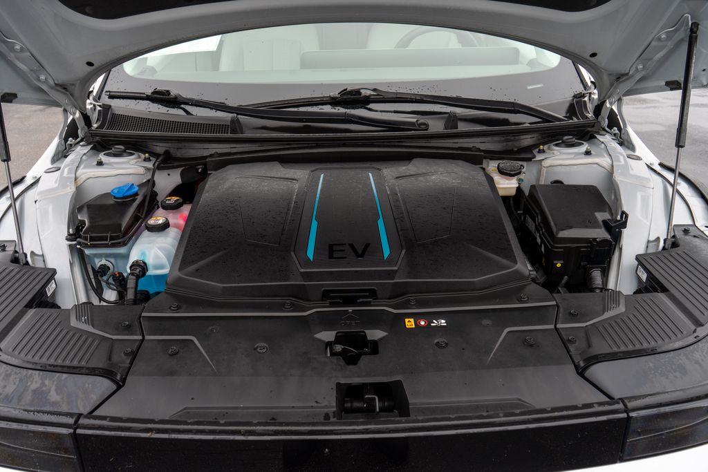 2023 HYUNDAI IONIQ 5 - Image 19