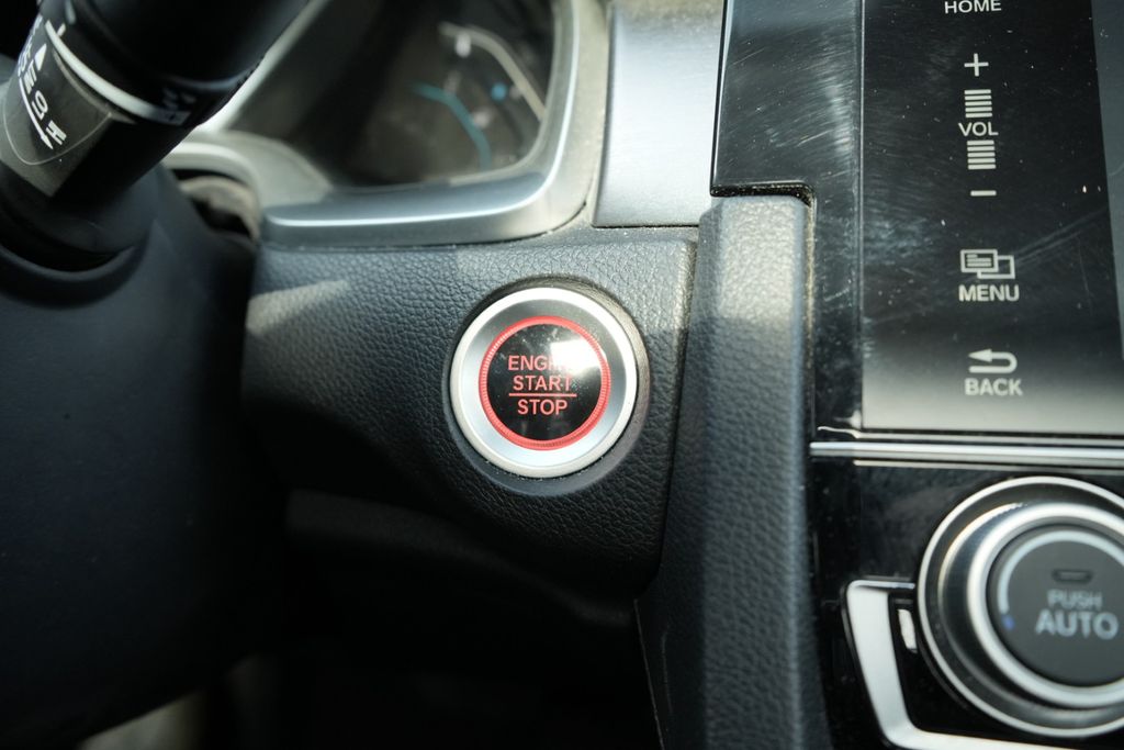 2017 HONDA CIVIC - Image 27