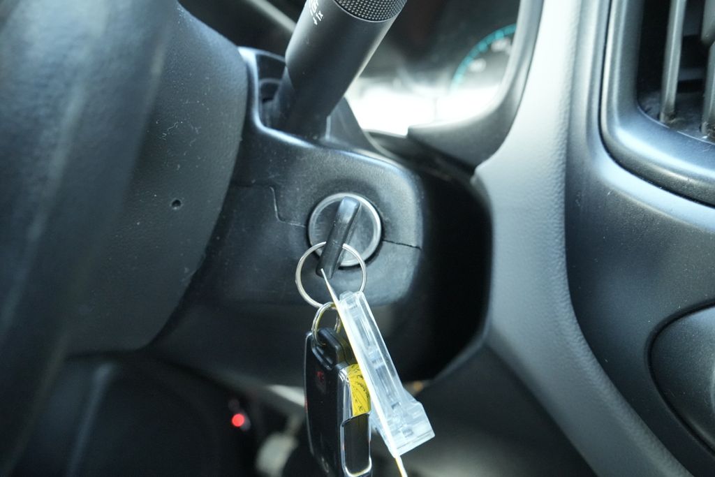 2017 CHEVROLET COLORADO - Image 30