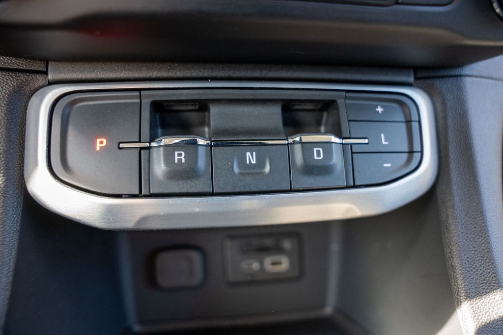 2023 GMC ACADIA - Image 26