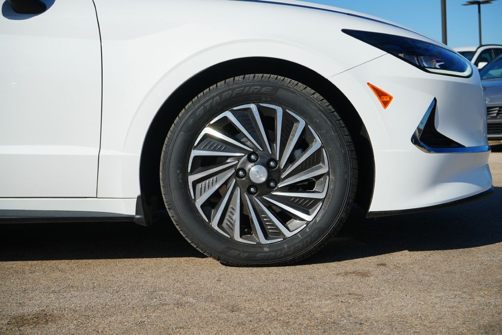 2023 HYUNDAI SONATA - Image 9