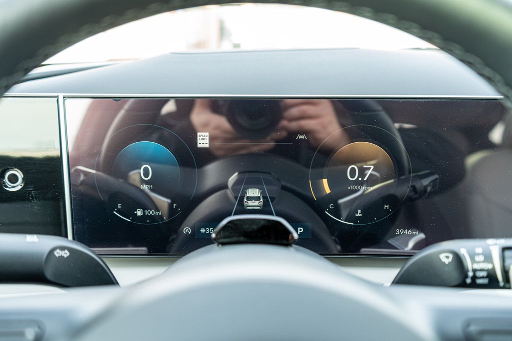 2025 HYUNDAI TUCSON - Image 31