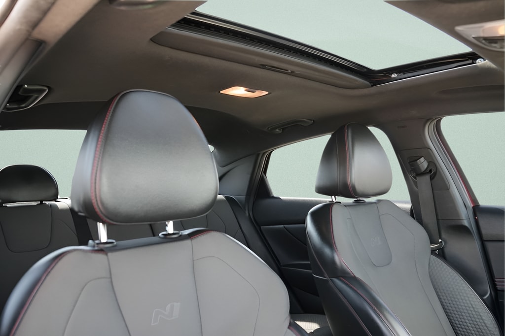 2023 Hyundai Elantra N Line - Photo 14