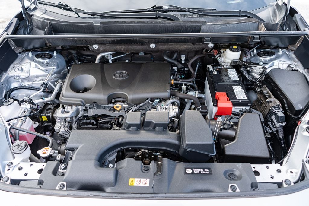 2024 TOYOTA RAV4 - Image 19