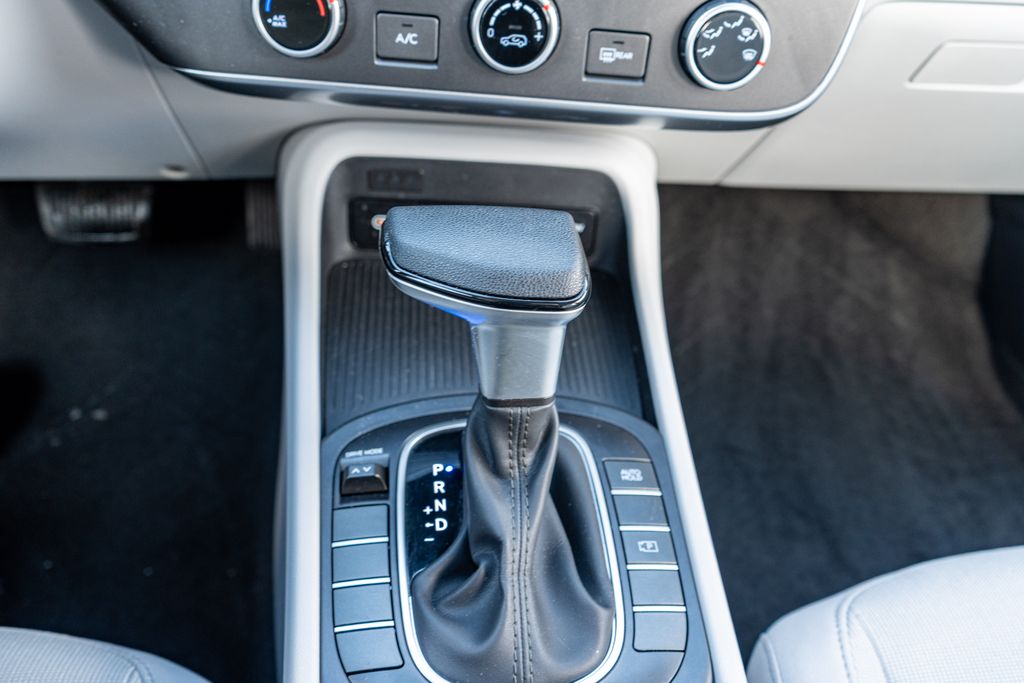 2025 HYUNDAI KONA - Image 28