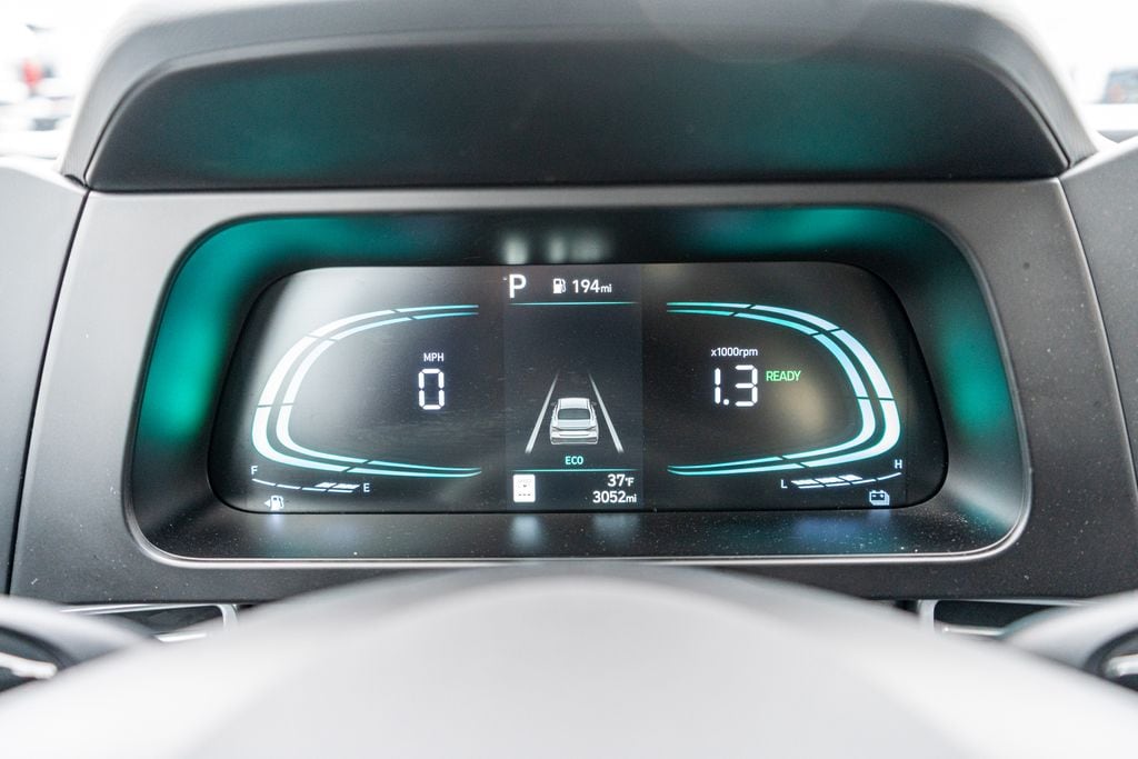 2025 HYUNDAI ELANTRA - Image 26