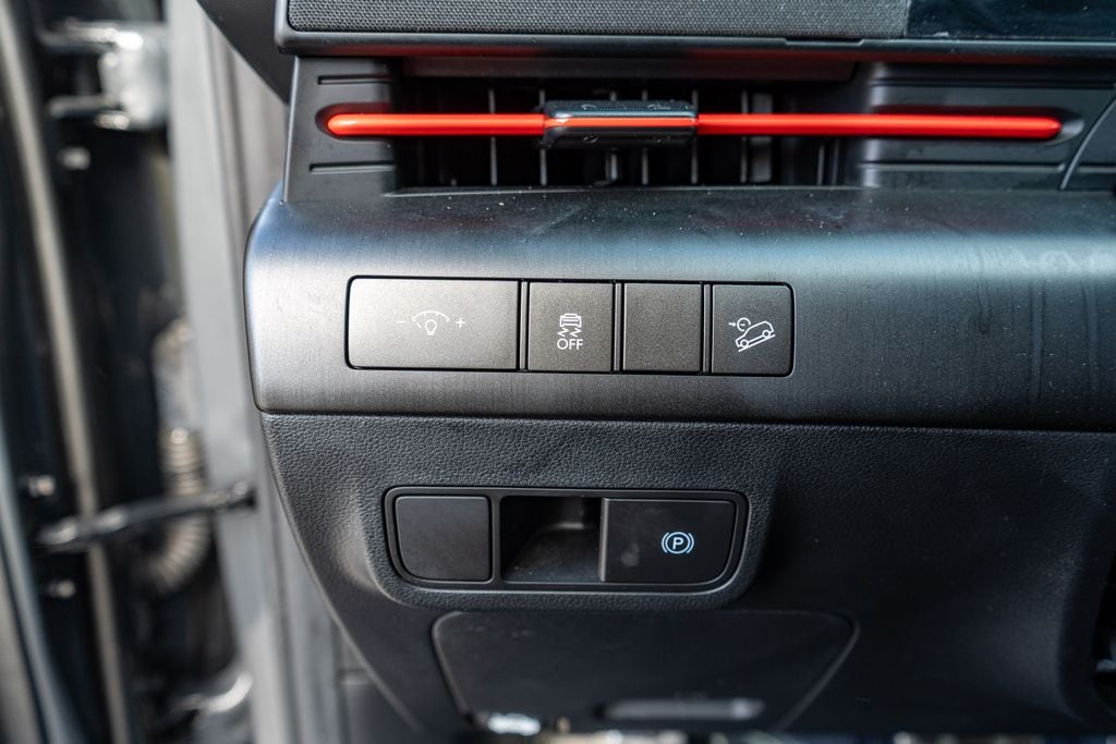 2024 HYUNDAI KONA - Image 26