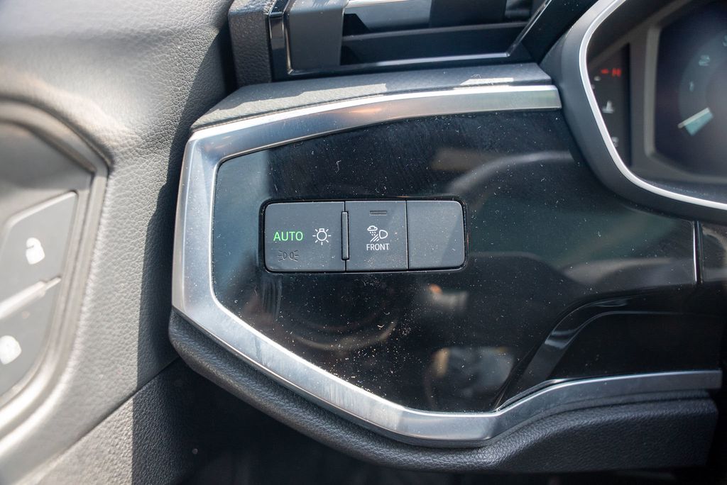 2024 AUDI Q3 - Image 21