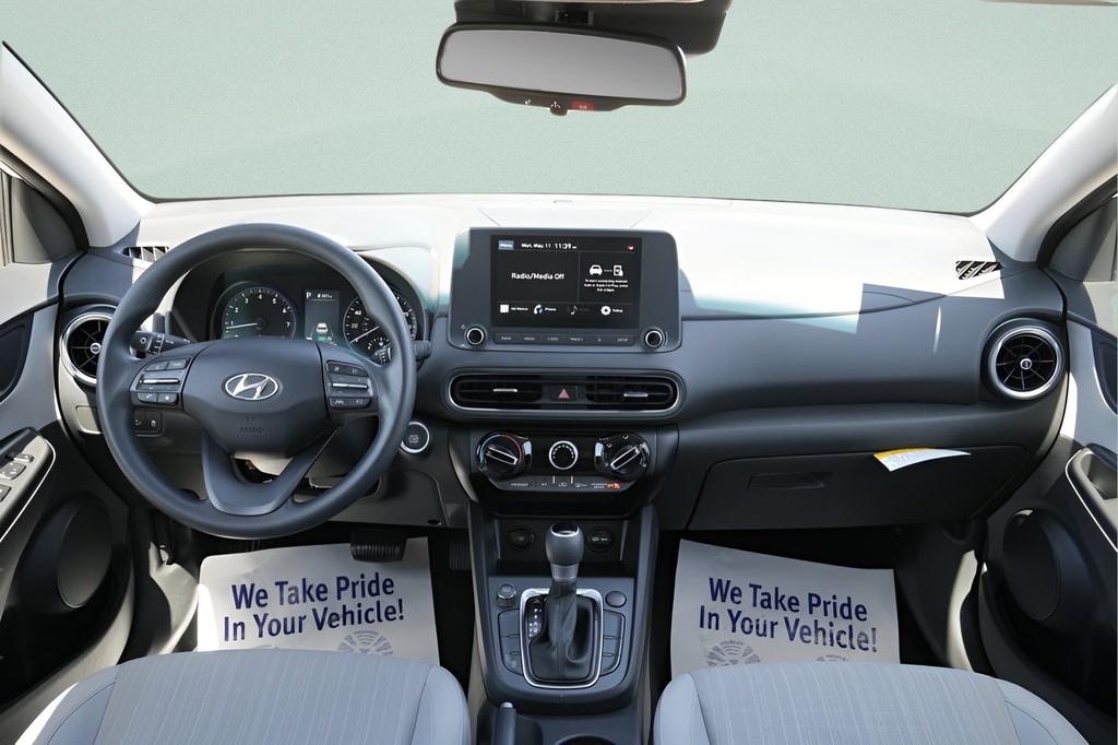 2023 Hyundai Kona SEL - Photo 16