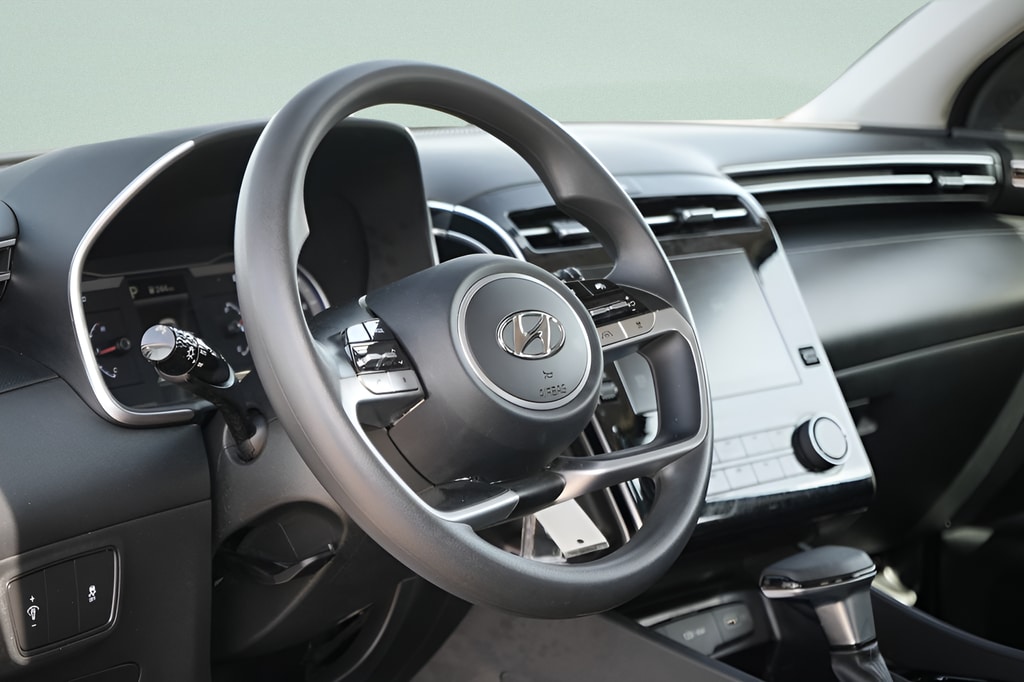 2023 Hyundai Tucson SE - Photo 21