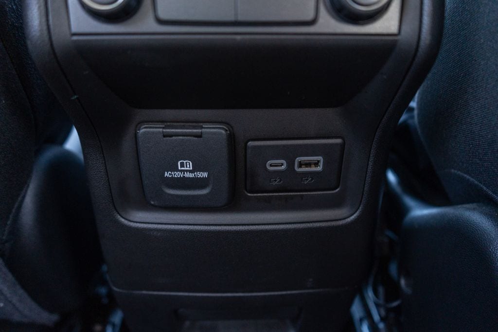 2023 GMC ACADIA - Image 19