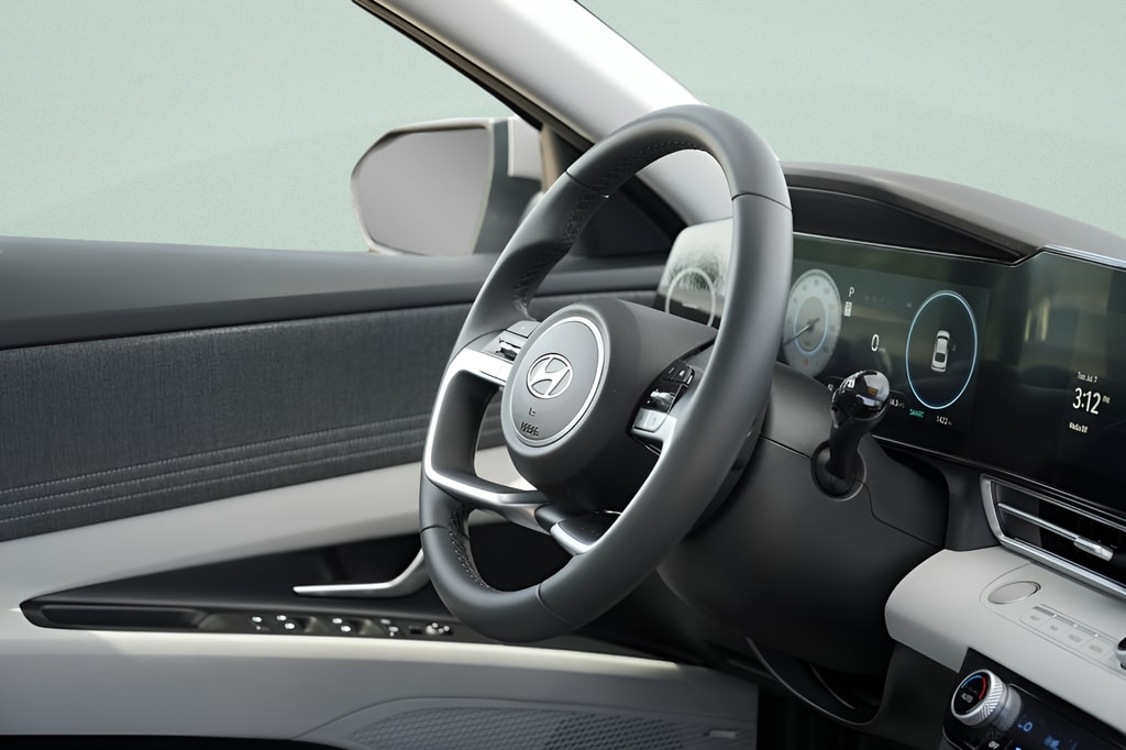 2026 Hyundai Elantra Limited - Photo 12