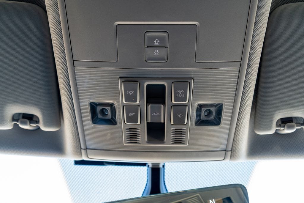 2021 VOLKSWAGEN TIGUAN - Image 18