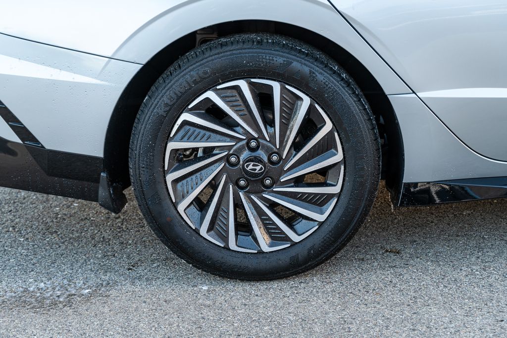 2025 HYUNDAI SONATA - Image 9