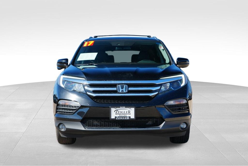 Used 2017 Honda Pilot Touring AWD SUV