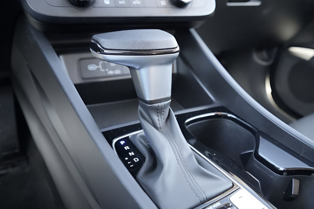 2025 Hyundai Tucson SE - Photo 30