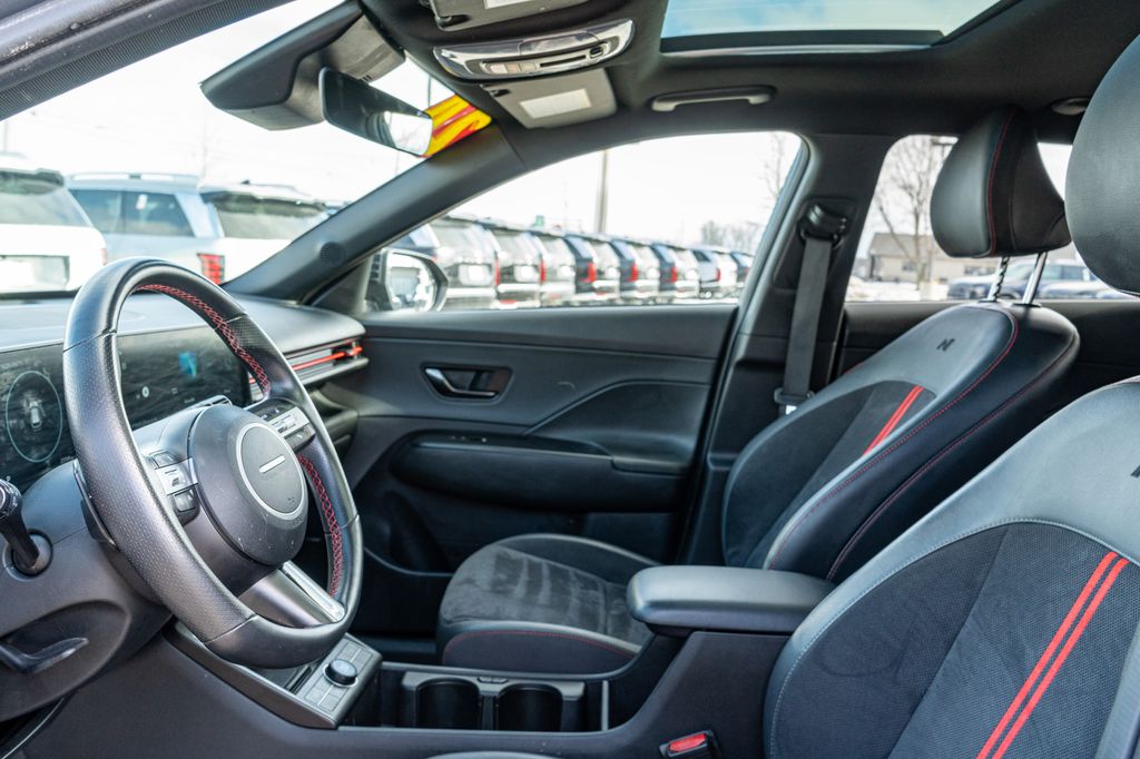 2024 HYUNDAI KONA - Image 24