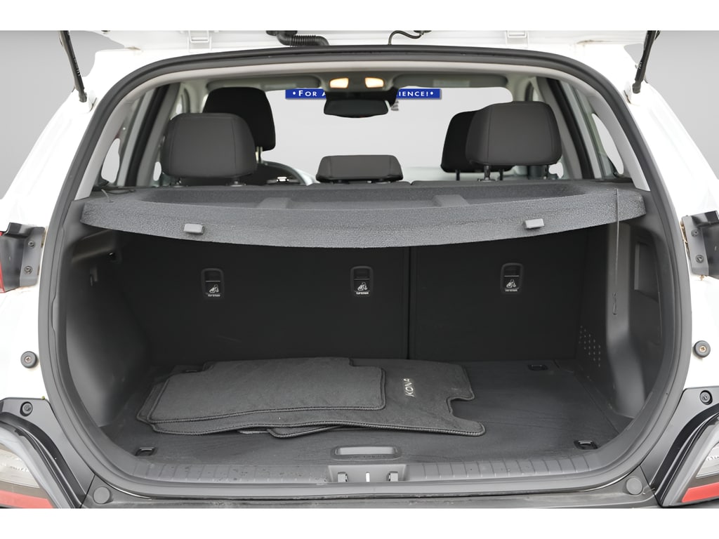 2023 Hyundai Kona SEL - Photo 11