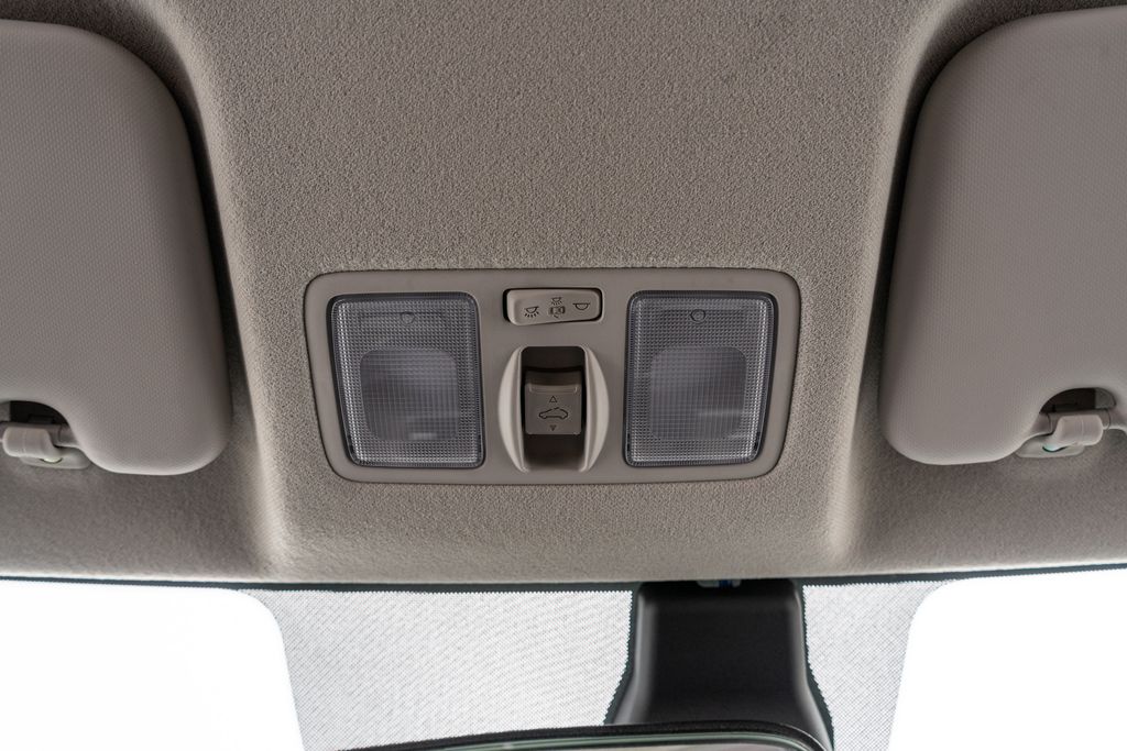 2023 HYUNDAI VENUE - Image 16