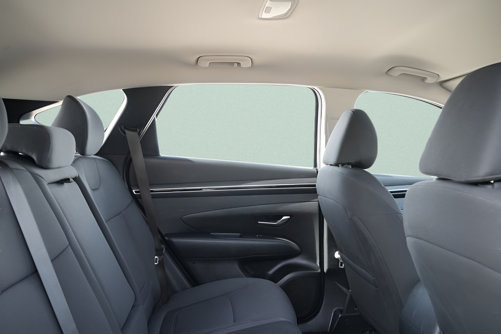 2023 Hyundai Tucson SE - Photo 14