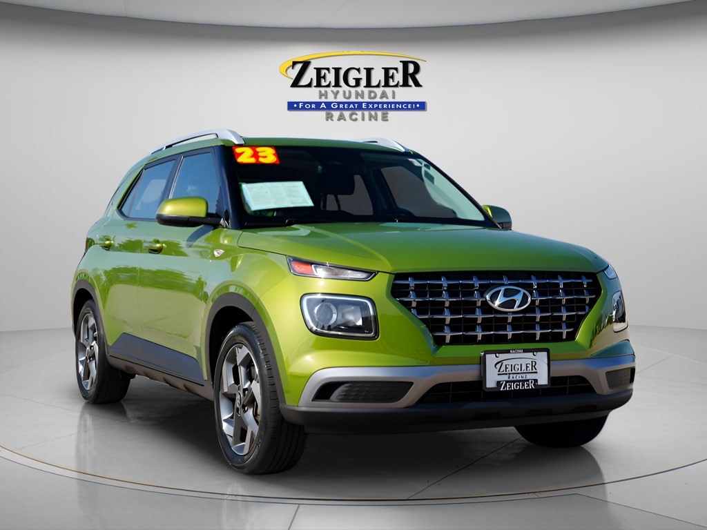 2023 Hyundai Venue SEL IVT's photo