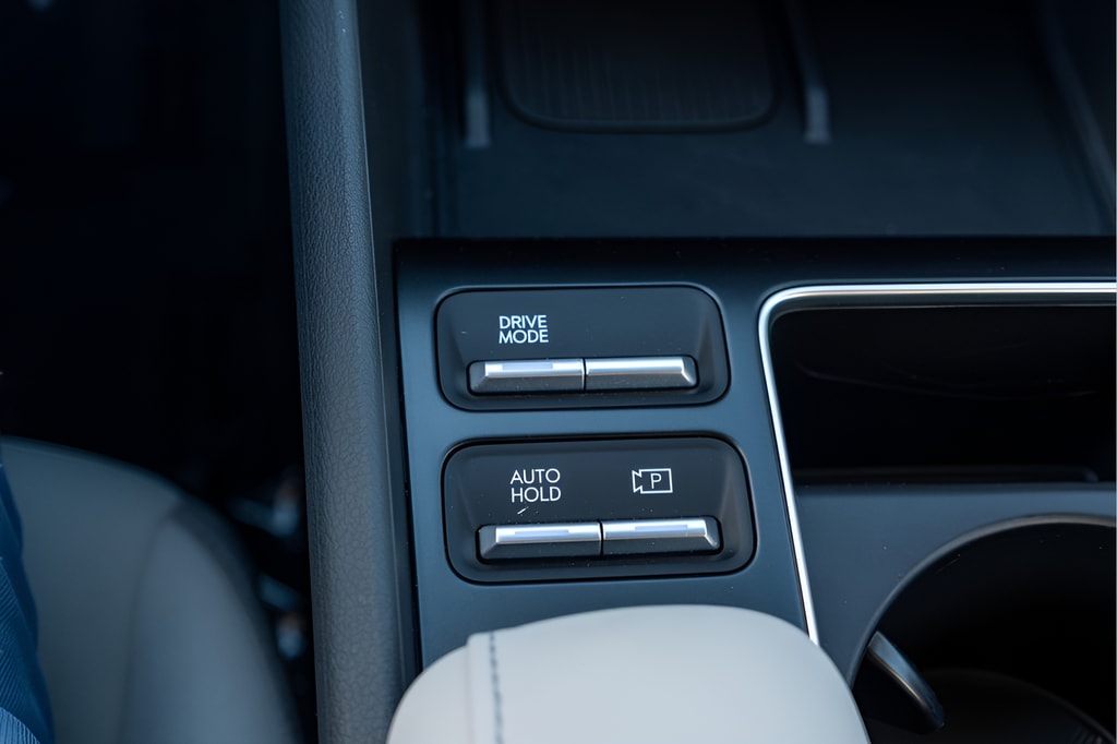 2025 Hyundai Sonata Hybrid SEL - Photo 30