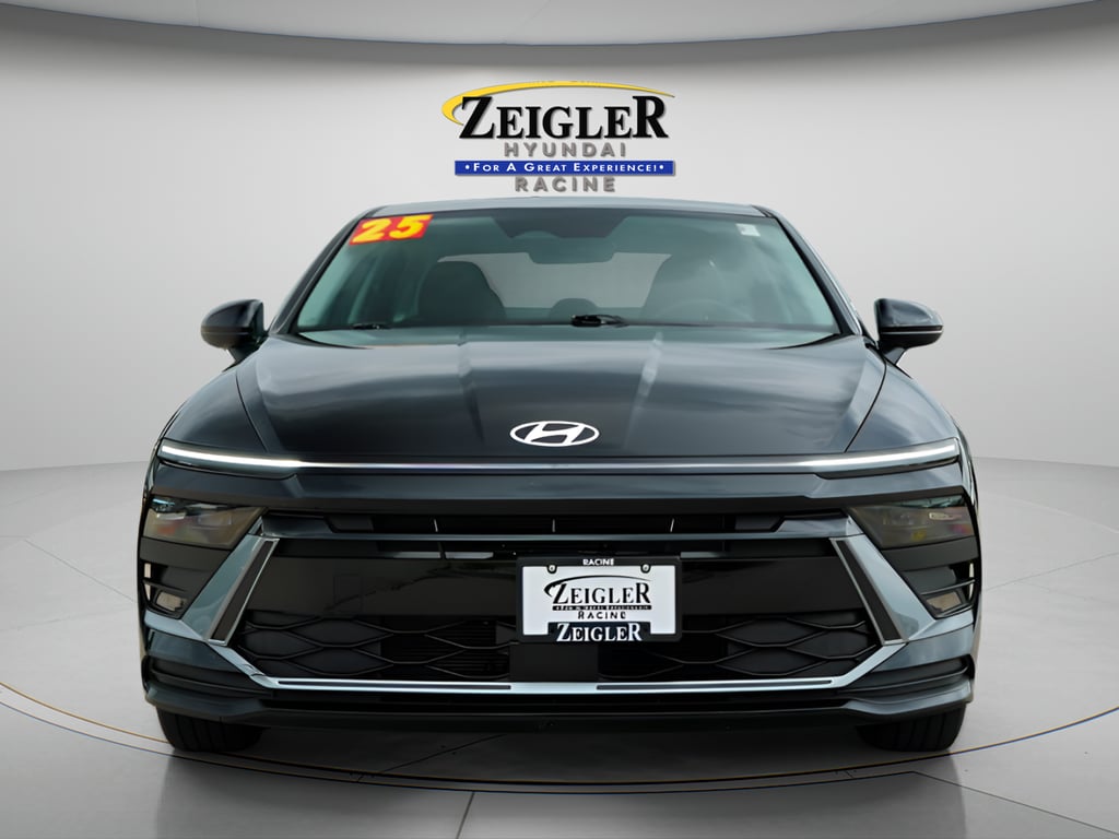 Used 2025 Hyundai Sonata SE Sedan