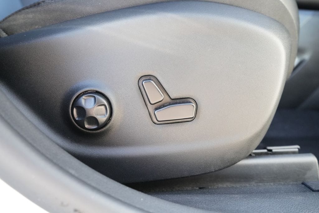 2020 JEEP CHEROKEE - Image 15