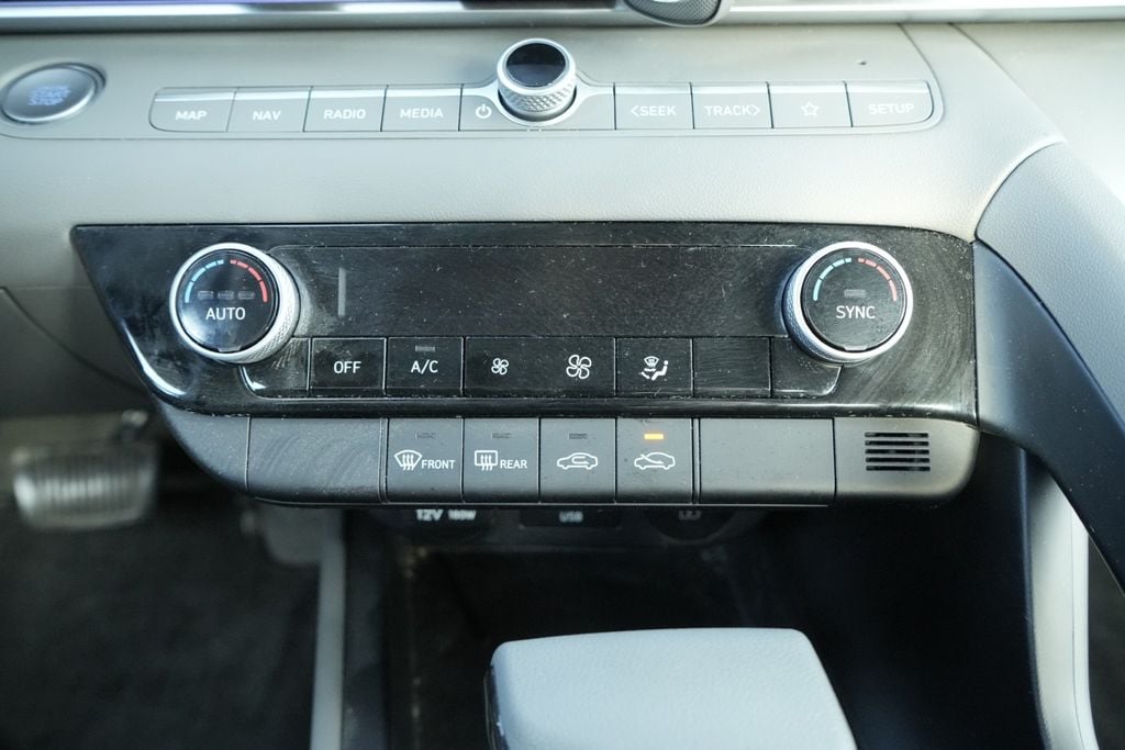 2024 HYUNDAI ELANTRA - Image 31