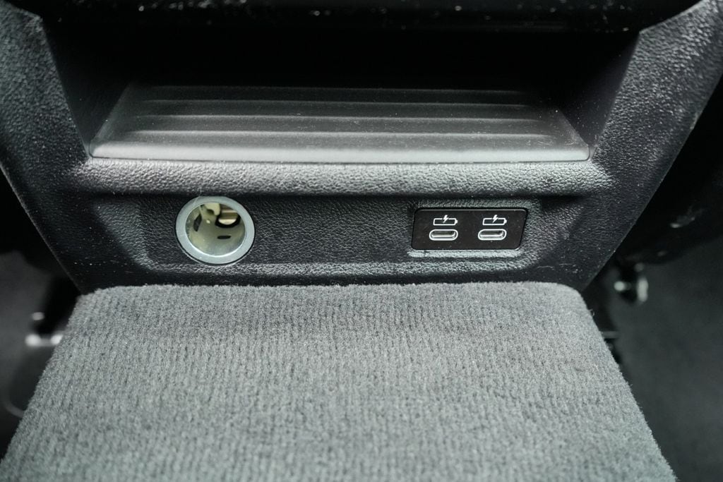 2021 BMW 530E - Image 20